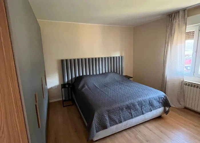 Four Waves Apartment New