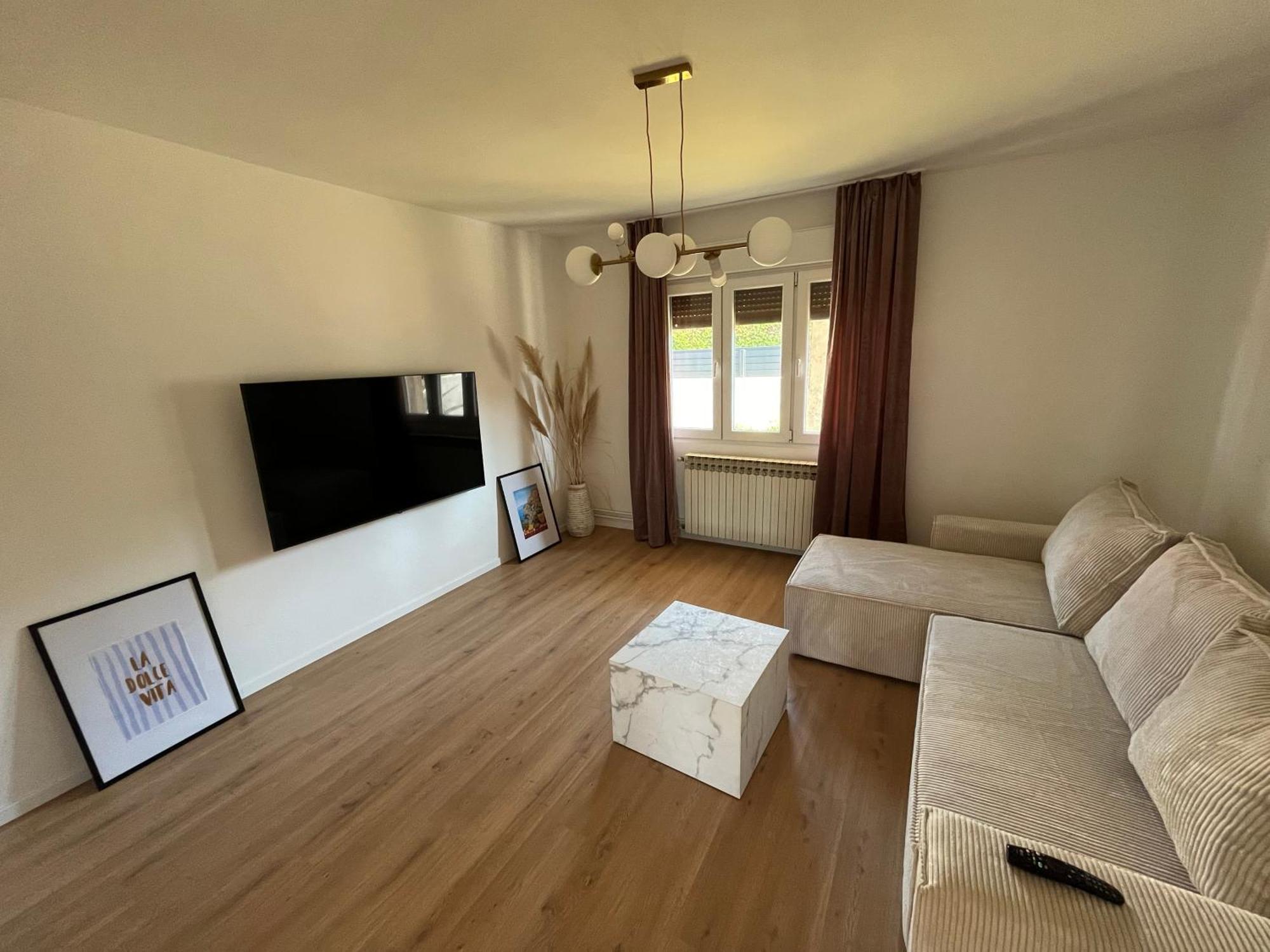 Four Waves New Apartment Pula